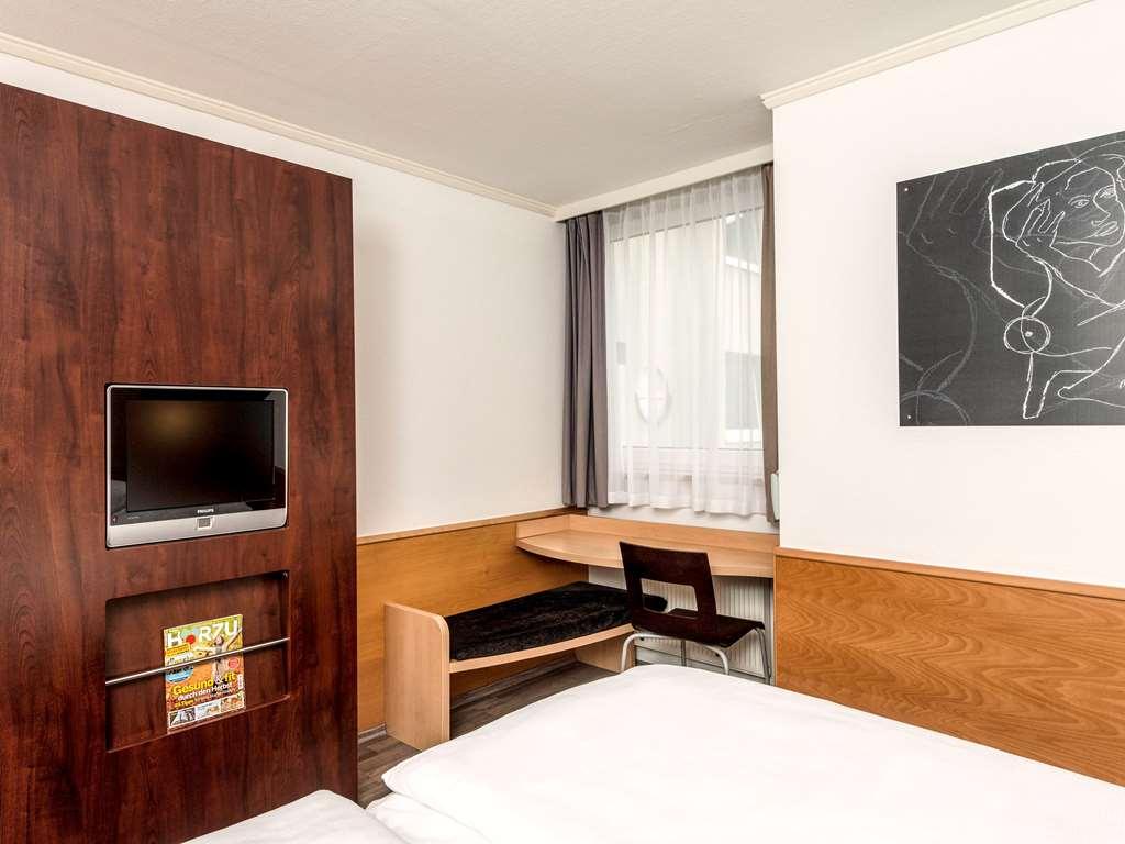 Готель Ibis Leipzig Nord-Ost Номер фото